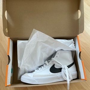 Nike blazer mid ‘77